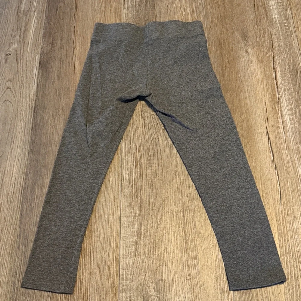 Puma Girls' Heather Gray Leggings with Pink Puma Shirt Logo Outfit
